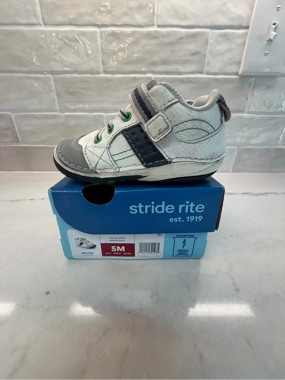 Toddler stride rite and puma bundle size 4-5